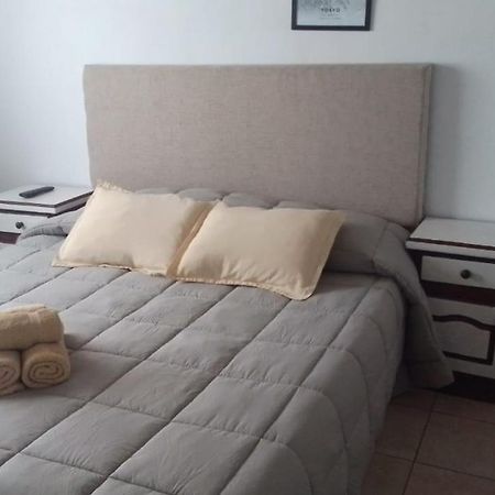 Complejo Kalifornia Apartman Pilar  Kültér fotó