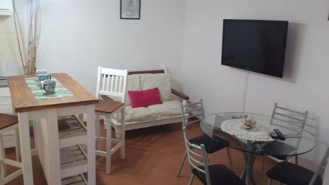 Complejo Kalifornia Apartman Pilar  Kültér fotó