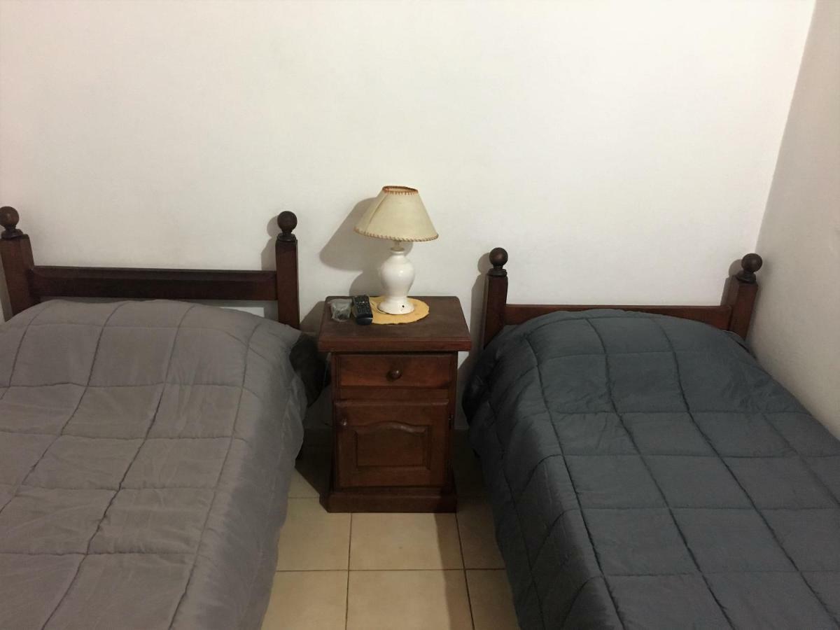 Complejo Kalifornia Apartman Pilar  Kültér fotó