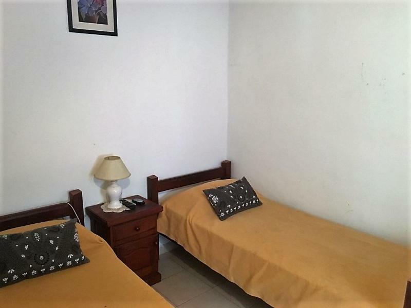 Complejo Kalifornia Apartman Pilar  Kültér fotó